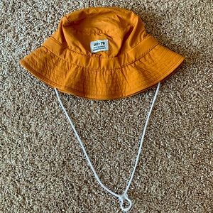 bucket hat